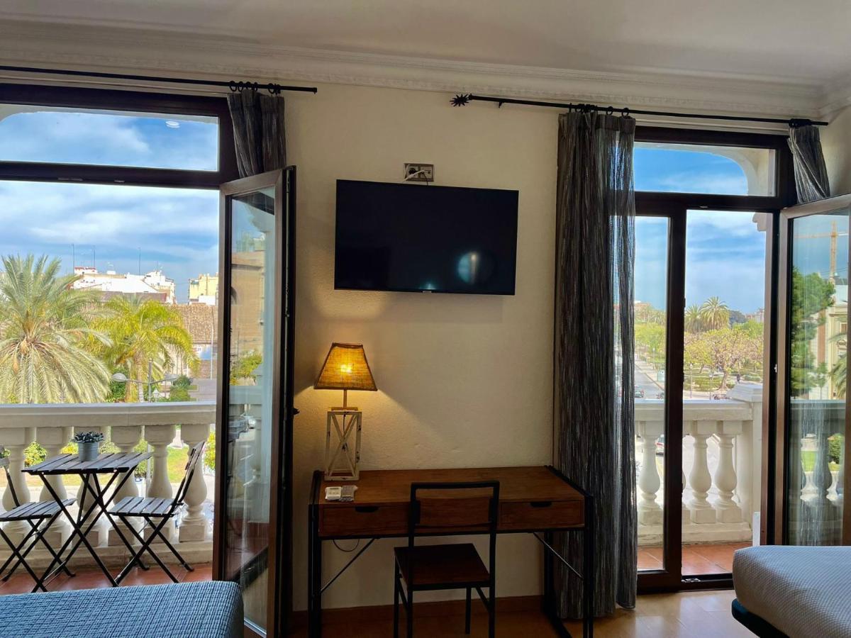 Balcon Al Mar Hotel บาเลนเซีย ภายนอก รูปภาพ